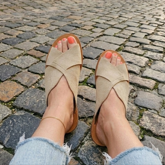 Free People Shoes - Free People Suede Slide Sandals In Taupe Size 37